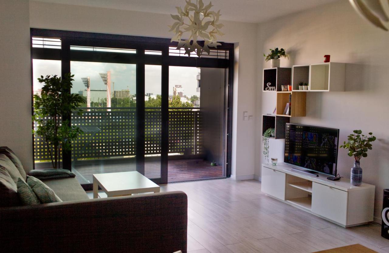 New 1 Bdr, W/Private Parking Apartment Bratislava Exterior foto