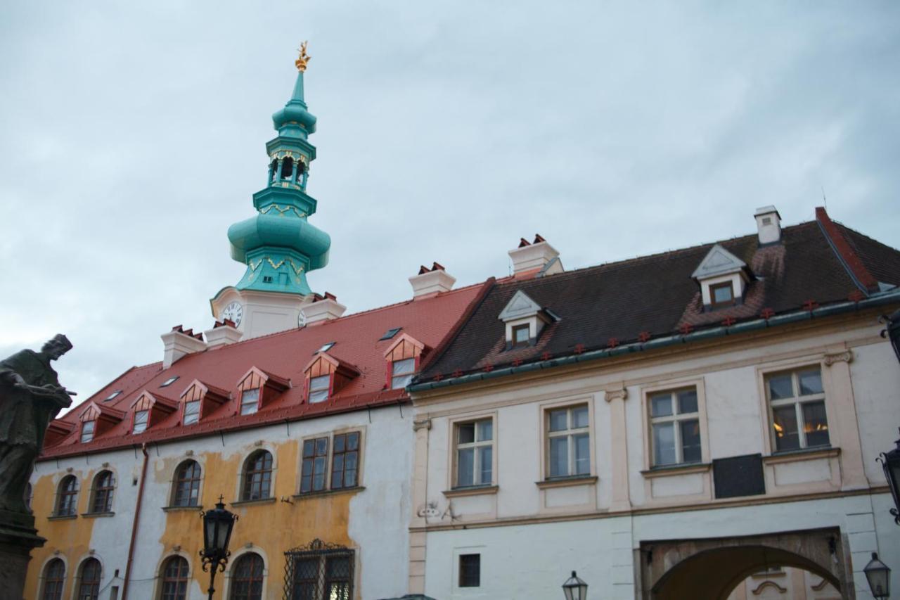 New 1 Bdr, W/Private Parking Apartment Bratislava Exterior foto